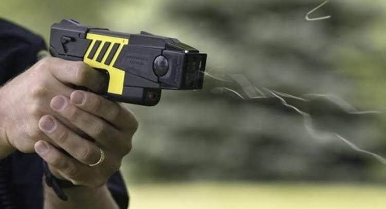 Câmara abre consulta pública sobre projeto para agentes do DMTU usarem pistola de choque