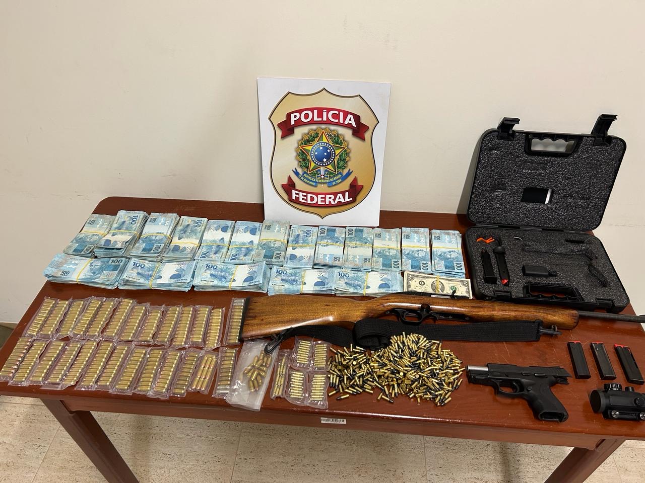 PF prende foragido com armas e mais de 180 mil em reais e dólares no sudeste do Pará