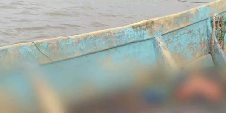 Embarcação com pelo menos 20 corpos em decomposição é encontrada em rio no Pará