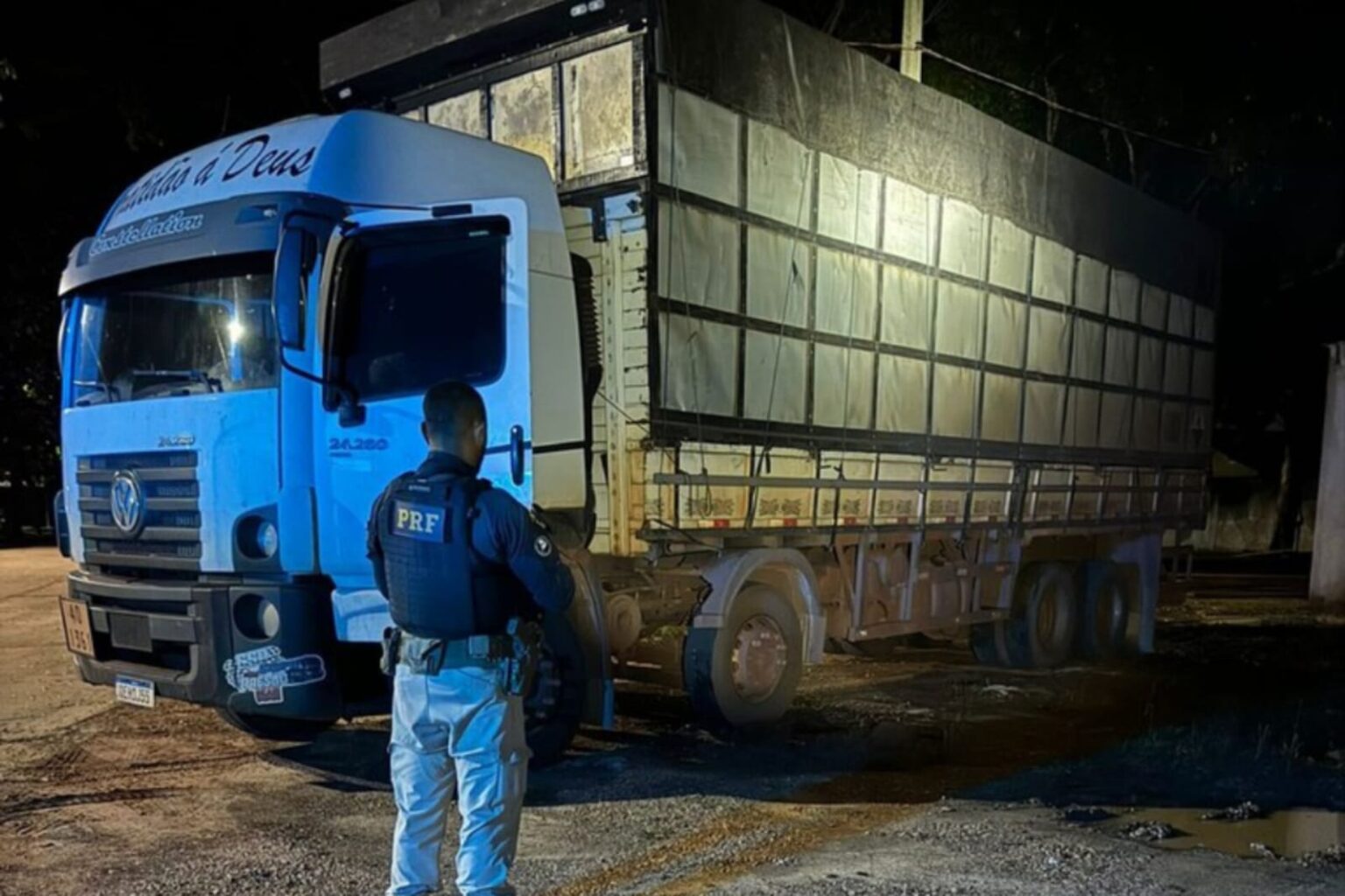 PRF apreende 35 m³ de carvão ilegal em Bom Jesus do Tocantins