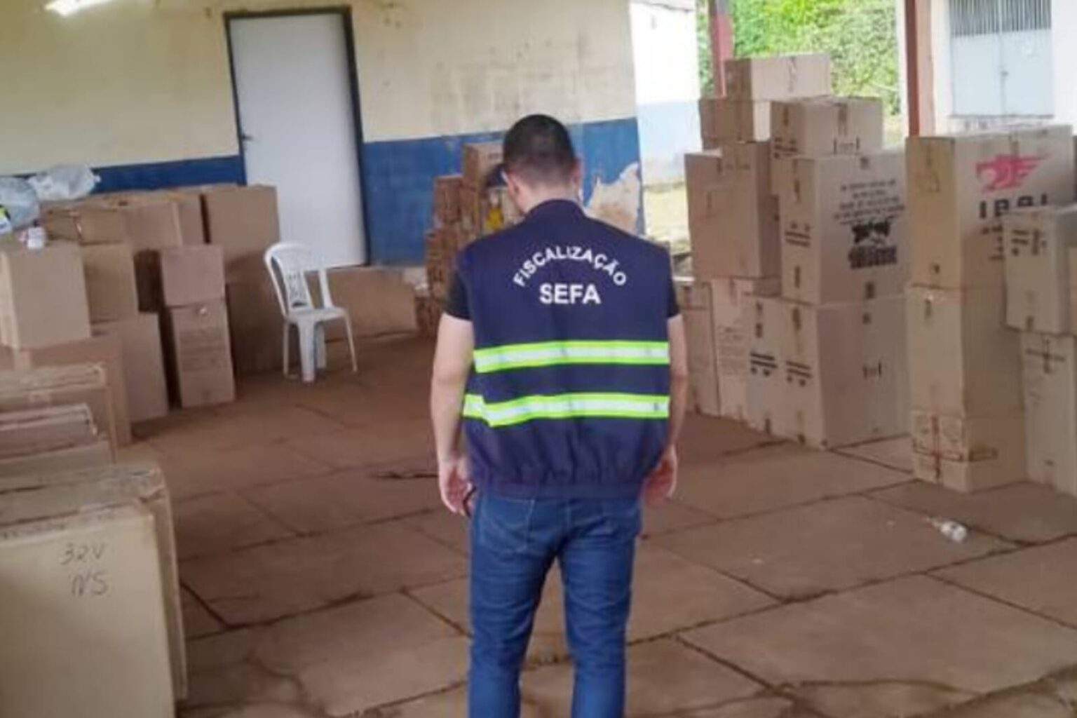 Sefa apreende mais de R$ 220 mil em tênis e chinelos em Conceição do Araguaia