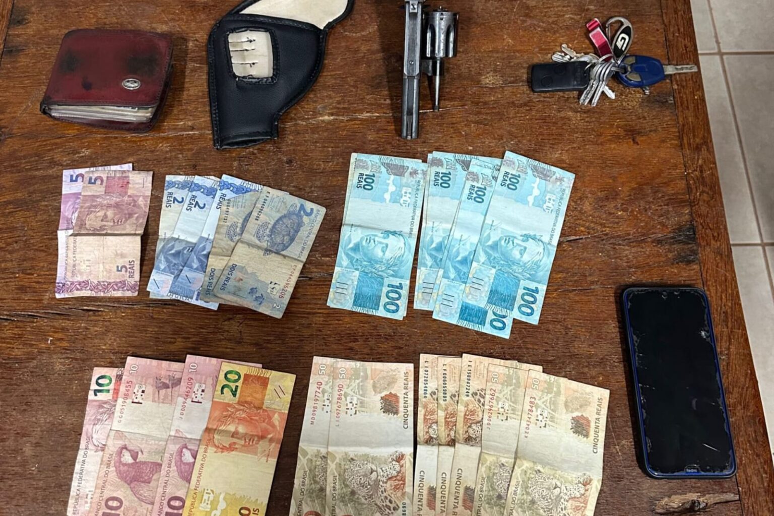 PM prende homem armado dentro de bar em Goianésia do Pará