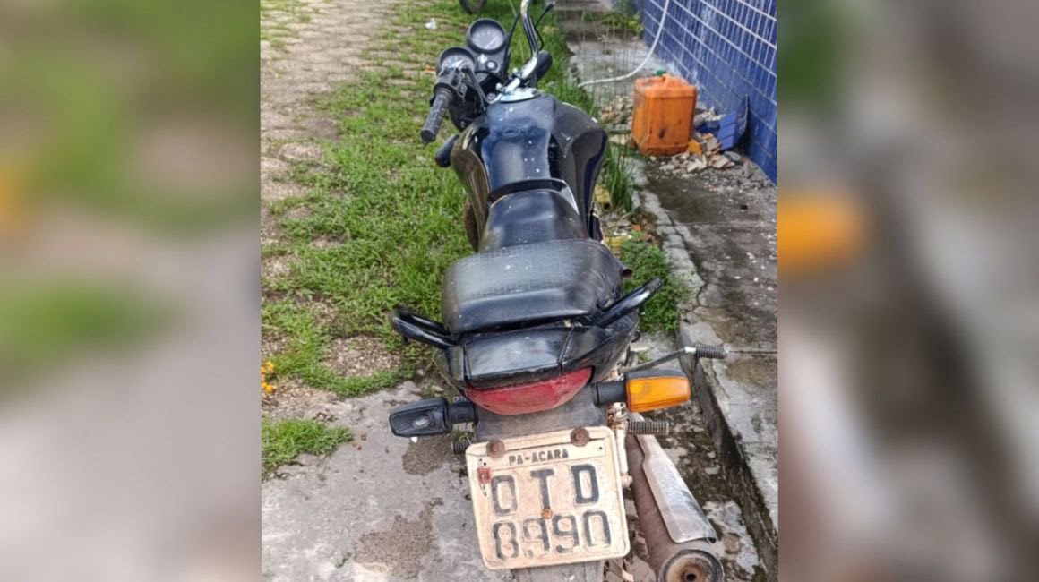 Homem abandona motocicleta após invadir residência no Pará