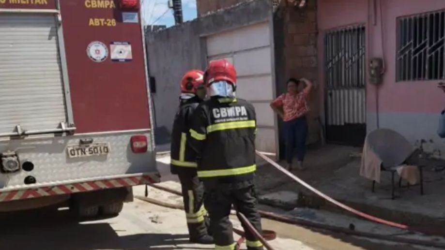 Homem perfura o pescoço e ateia fogo na própria casa em Parauapebas