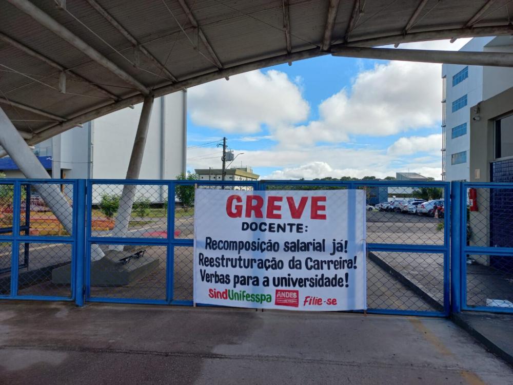 Greve do serviço público federal causa perdas de mais de R$ 2 bilhões ao país