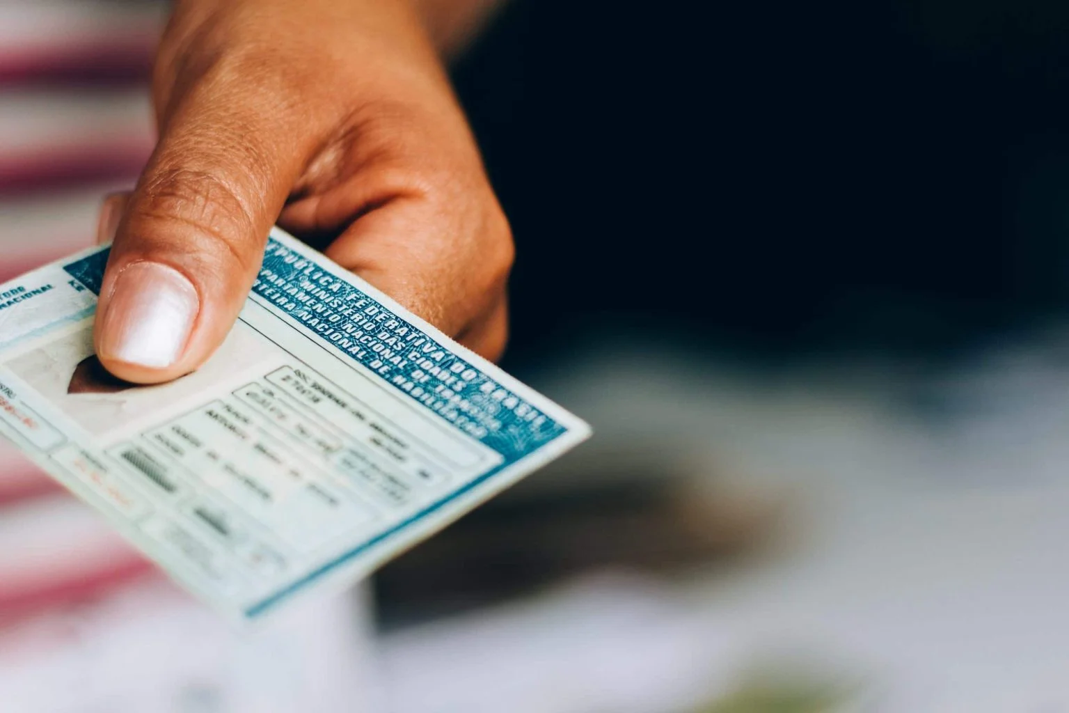 Motoristas acima de 50 anos terão desconto para renovar carteira
