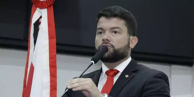 PT anuncia Miro Sanova como pré-candidato à prefeitura de Ananindeua