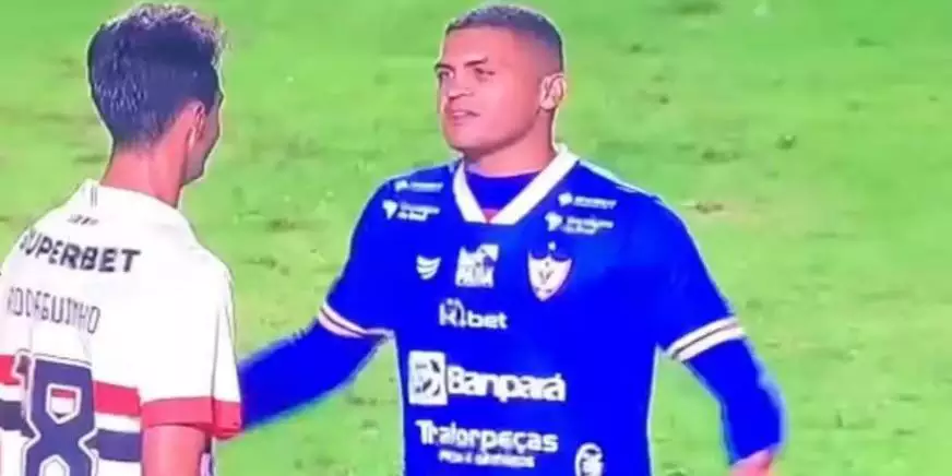 Zagueiro do Águia explica recusa para troca de camisa com atacante do São Paulo