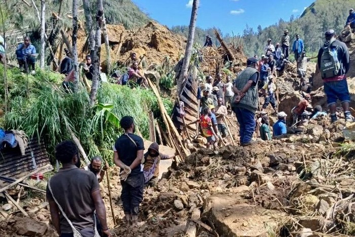 Deslizamento de terra em Papua Nova Guiné deixou 2 mil pessoas soterradas