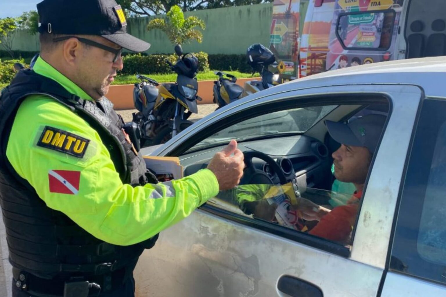 Blitz educativa orienta condutores sobre os cuidados no trânsito em Marabá