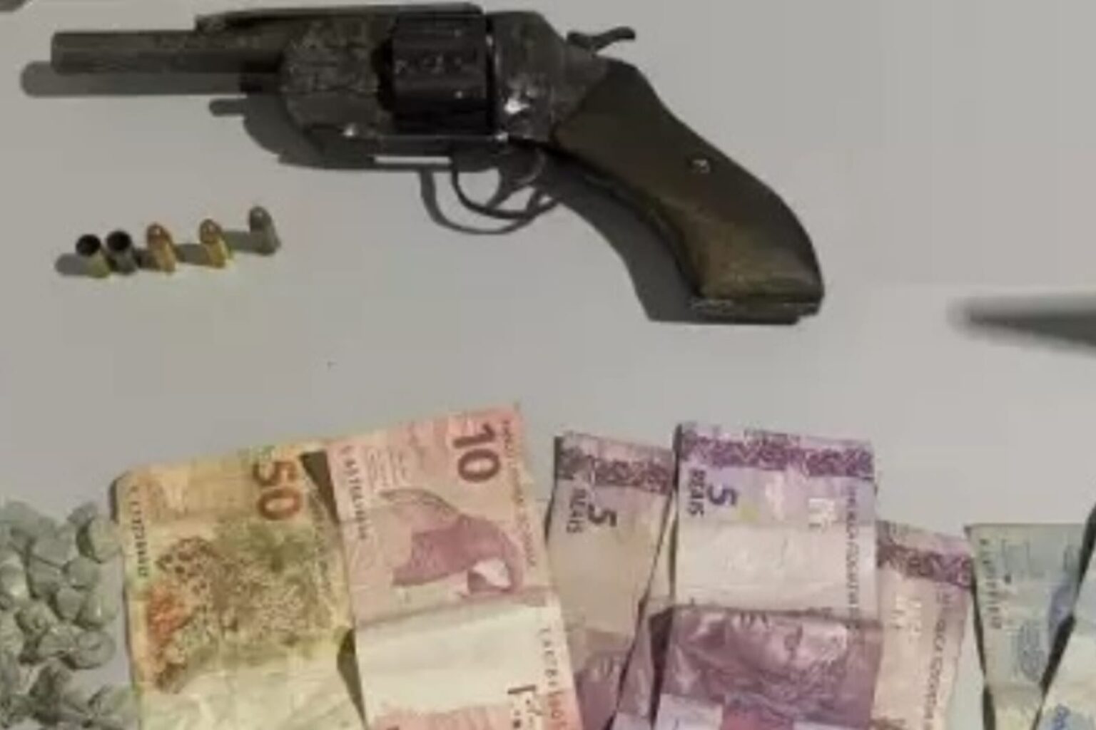 Homem morre ao atirar contra policiais no Pará