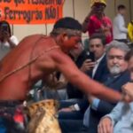 Vídeo: indígenas protestam contra construção da ferrovia Ferrogrão no Pará