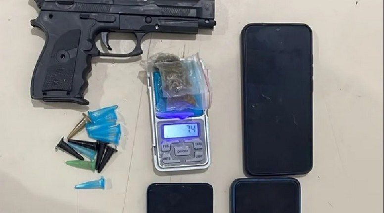 Trio é preso com drogas, simulacro de arma de fogo e celulares no Pará