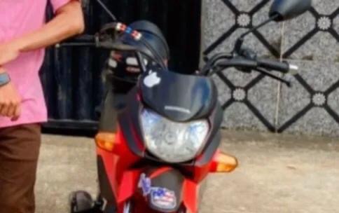Entregador tem motocicleta furtada em Altamira