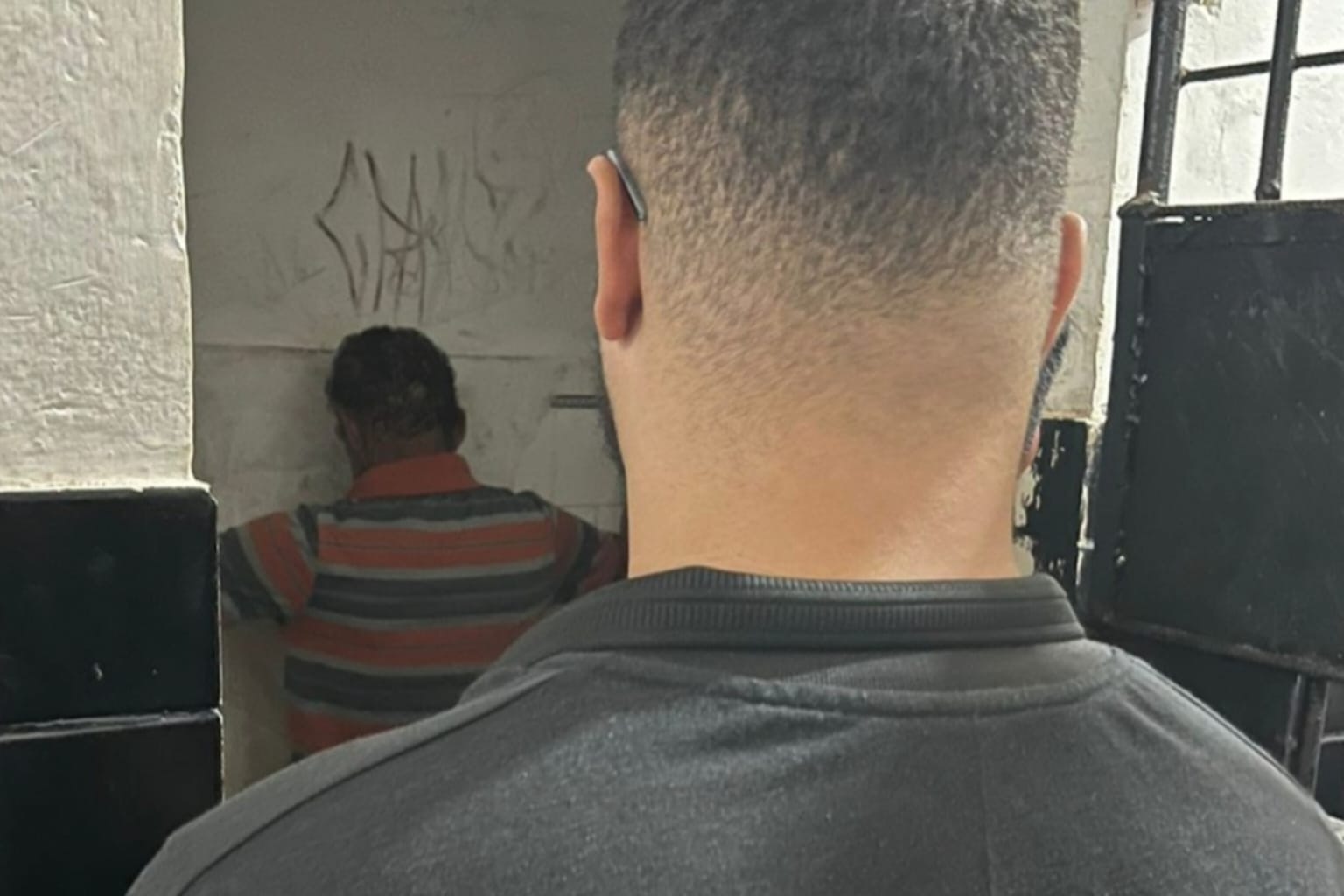 Homem tenta matar outro com garrafa de vidro quebrada no Marajó