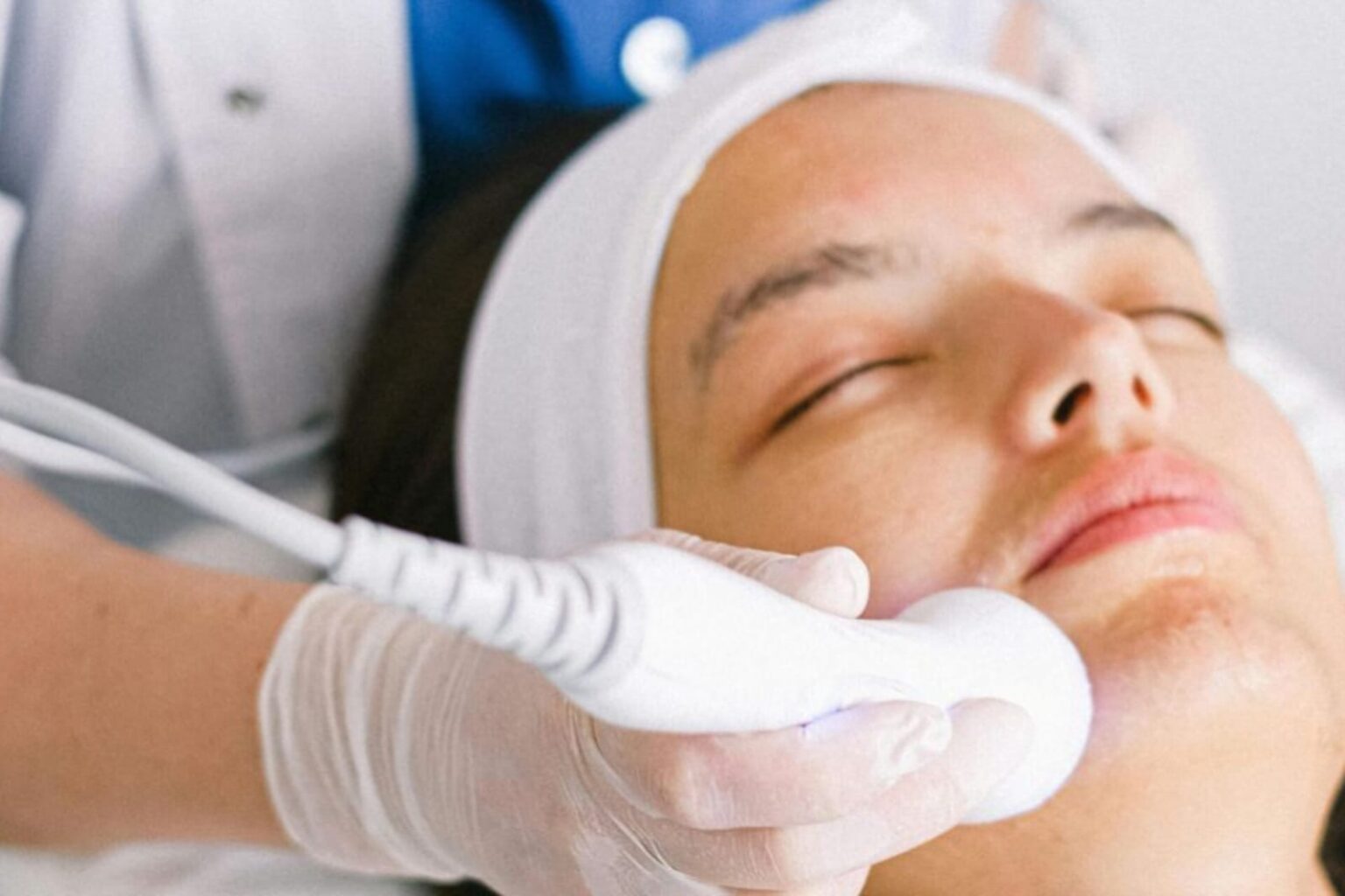 Peeling de fenol: saiba o que é e quais cuidados devem ser tomados