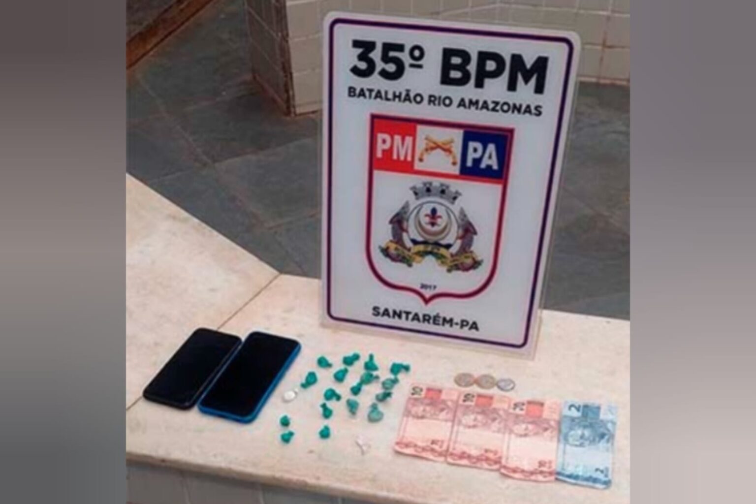 Dupla é presa ao fazer ‘delivery’ para o tráfico de drogas em Santarém