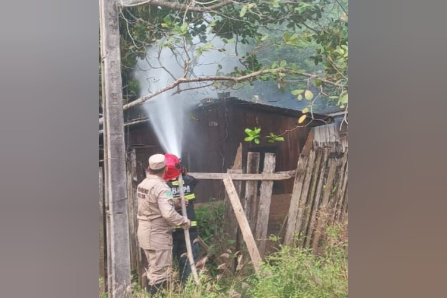 Jovem é detido após atear fogo na casa do próprio pai em Itaituba