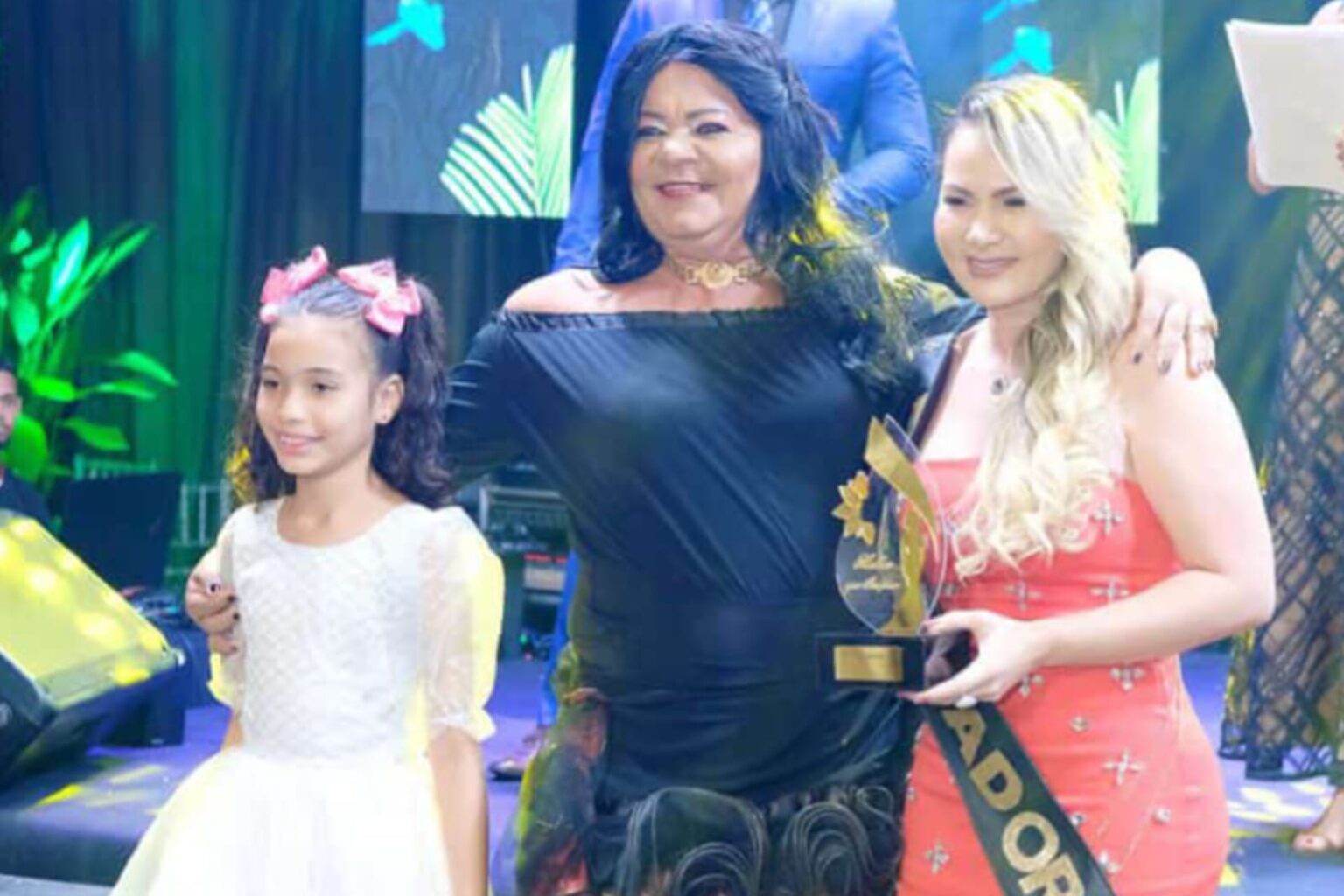 Letícia Werneck recebe prêmio “Mulher que Inspira” em Marabá
