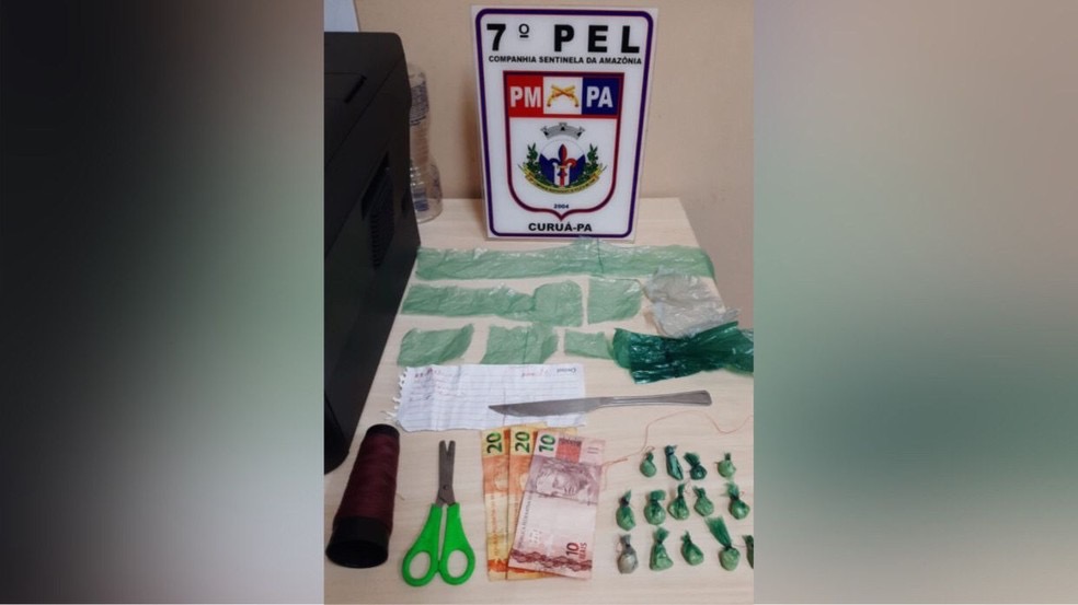 PM prende suspeito de tráfico de drogas nas proximidades de uma escola