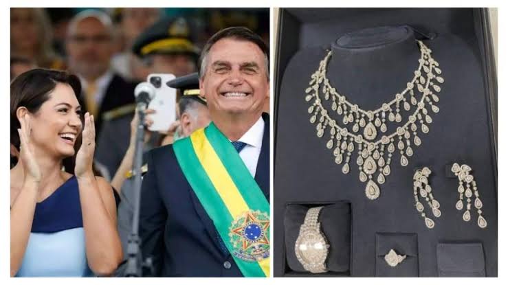 Venda de joias foi para Bolsonaro em espécie e custeou período nos EUA