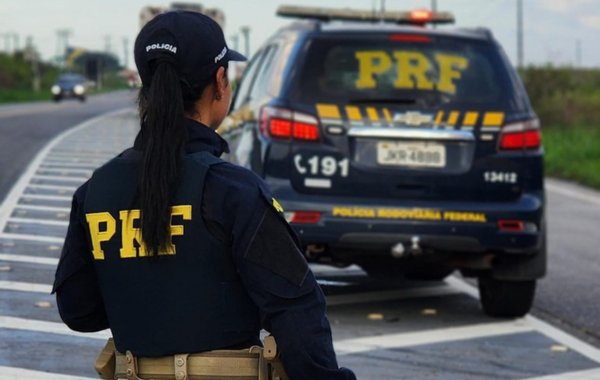 PRF apreende 75 metros cúbicos de madeira ilegal em Marabá