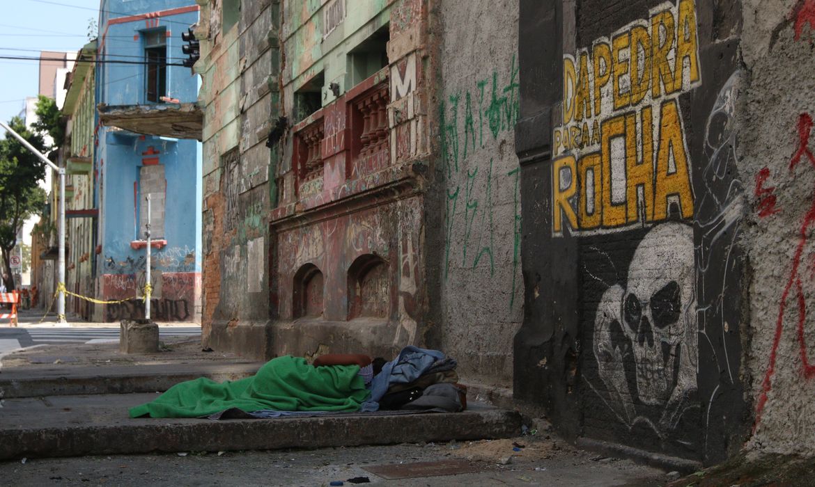 Brasil tem mais de 300 mil pessoas em situação de rua