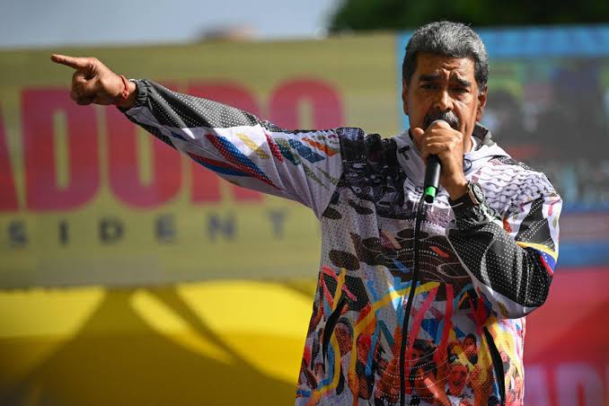 Nicolás Maduro diz que Venezuela será ‘banhada de sangue’ caso ele não vença as eleições