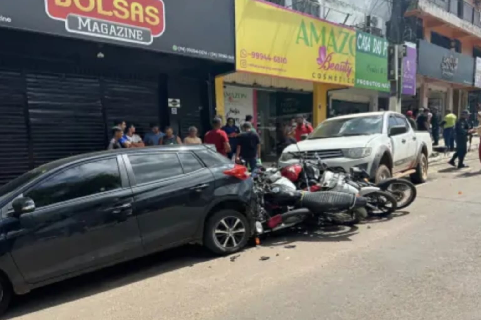 Motorista sofre mal súbito ao volante e colidi com sete motos em Tucuruí