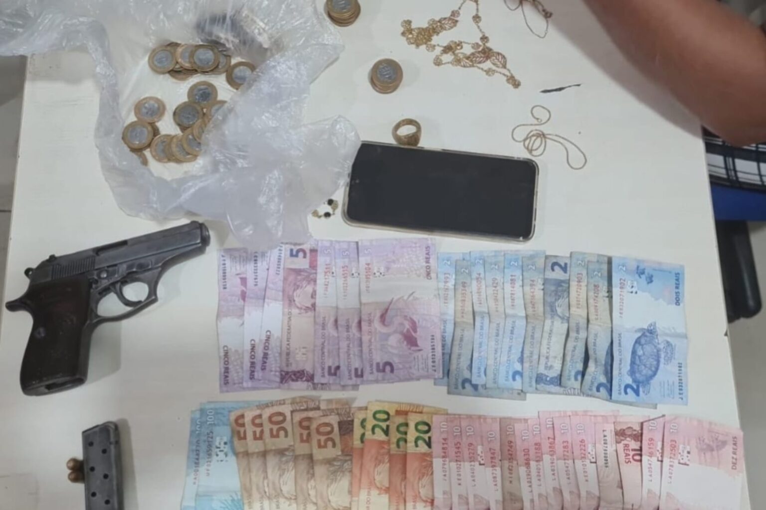 PM prende assaltante e salva reféns no Pará