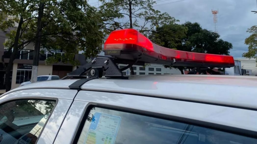 Homem em prisão domiciliar é atingido por tiros em bar em Altamira