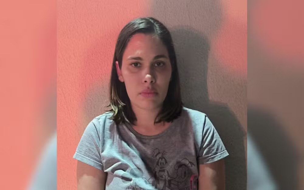 Mulher é presa por fingir ter câncer para aplicar golpes e fazer procedimentos estéticos