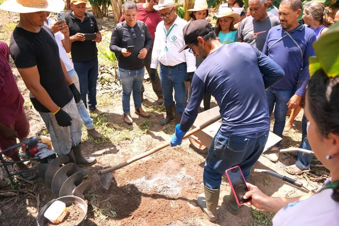 Emater promove oficina sobre sistemas agroflorestais a agricultores de Nova Ipixuna