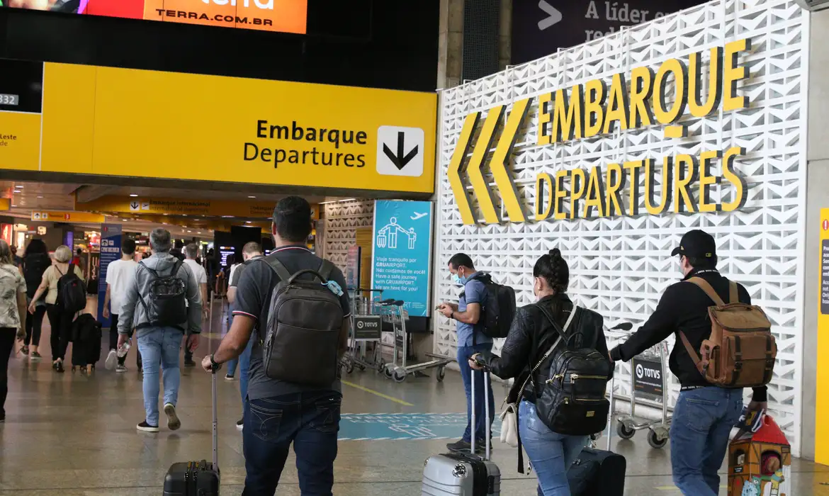 Sinais de radiofrequência causam interferência no Aeroporto de Guarulhos