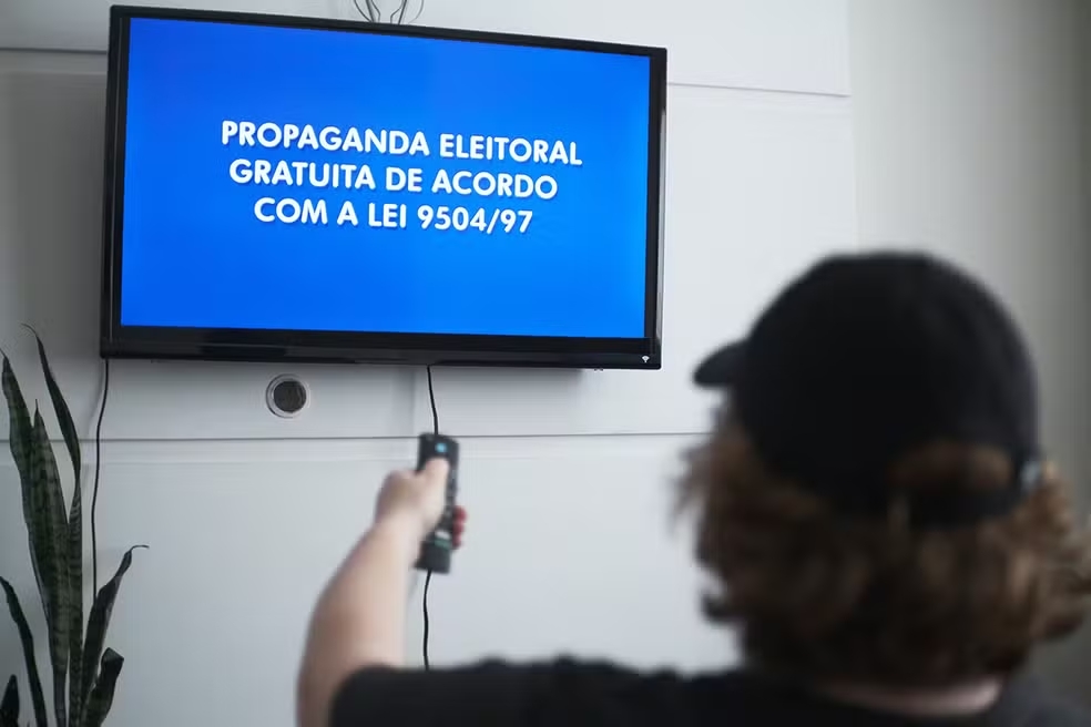 Toni Cunha pede providências à Justiça Eleitoral sobre não exibição do programa eleitoral por canais de TV