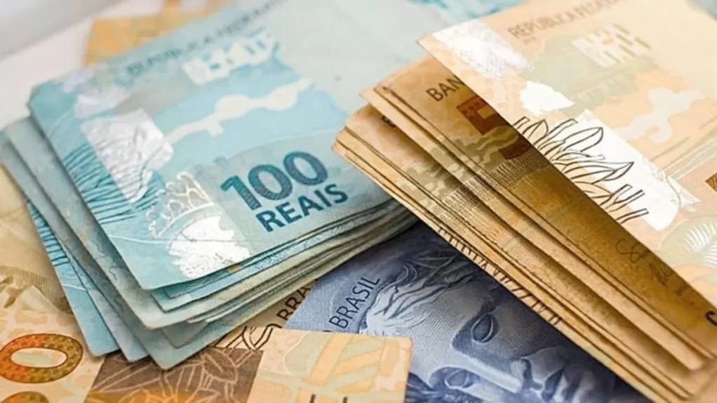 Governo eleva projeção do salário mínimo para R$ 1.509 em 2025