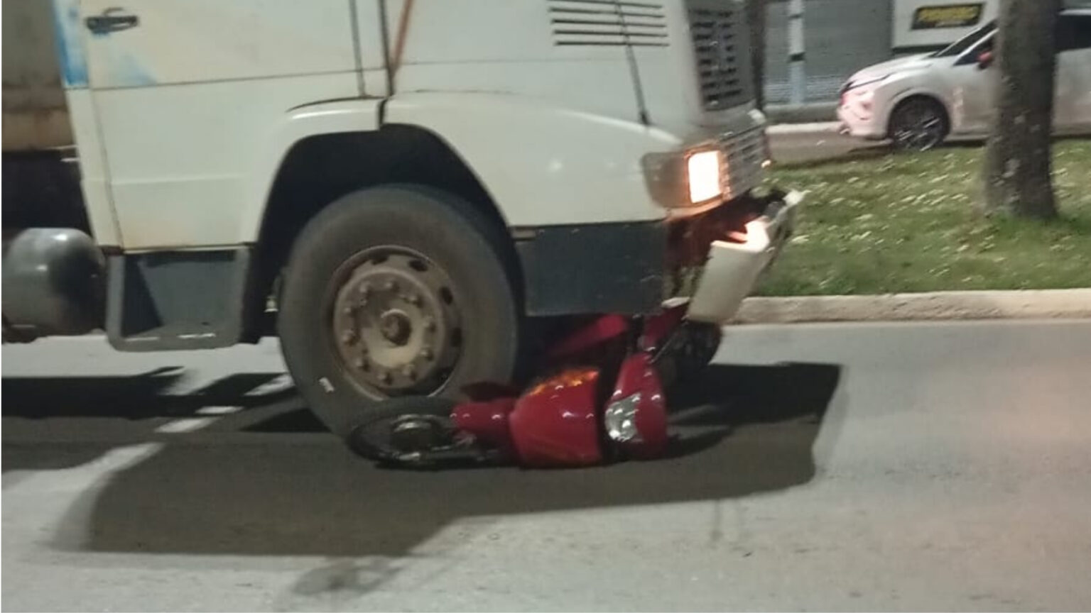 Caminhão atropela motociclista na BR-230 em Marabá