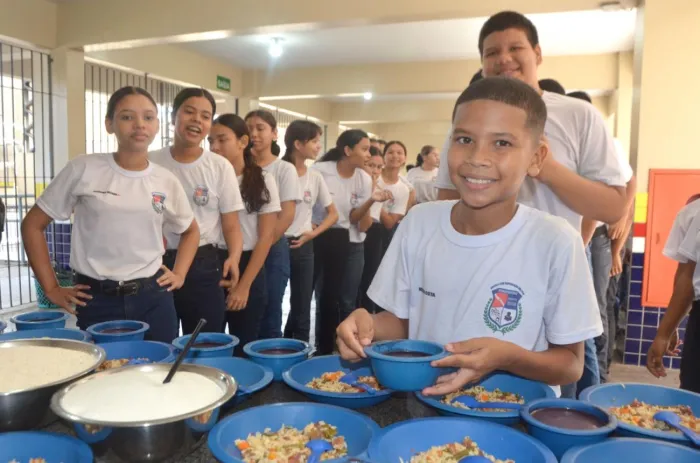 Governo do Pará inclui açaí na merenda escolar