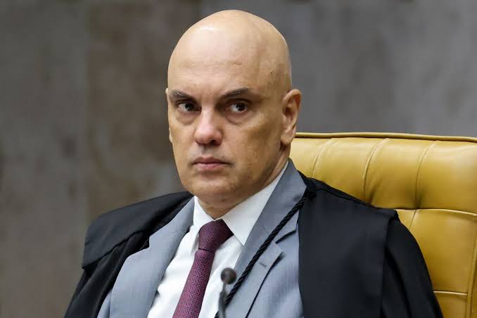Rede social ‘X’ cria perfil para divulgar decisões sigilosas de Alexandre de Moraes