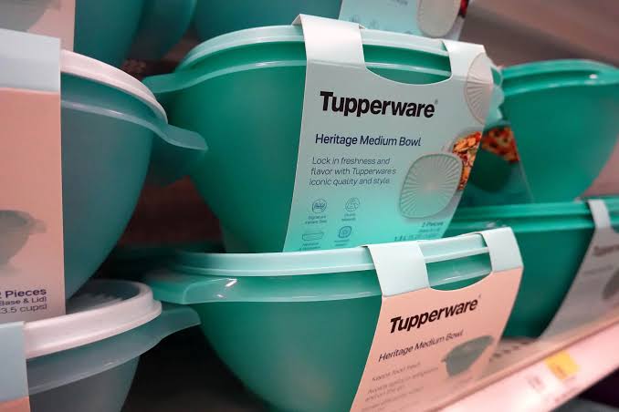 Tupperware se prepara para anunciar falência; ações caem mais de 50%