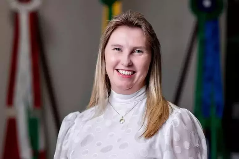 Prefeita é internada na UTI e tem perna amputada após trombose