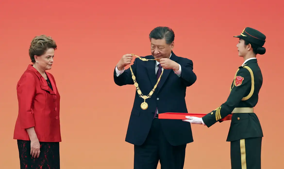 Dilma Rousseff recebe de Xi Jinping a mais alta honraria da China