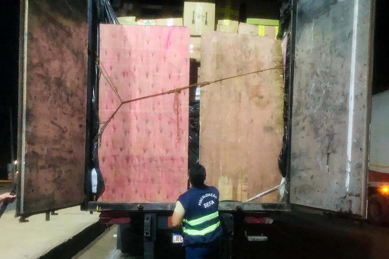 Sefa apreende materiais elétricos, eletrônicos e de iluminação em Dom Eliseu