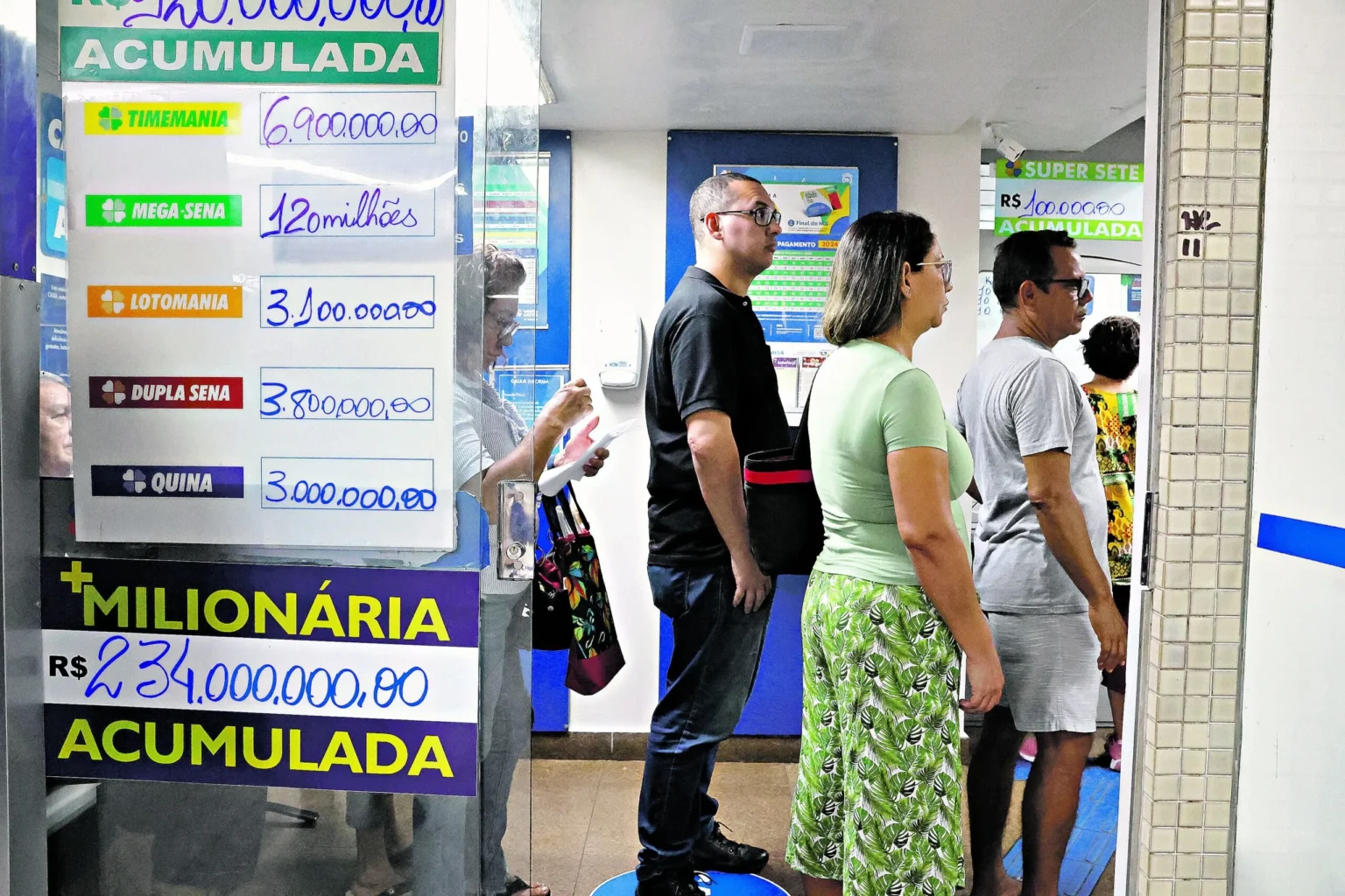 Mega-Sena deve pagar R$ 25 milhões nesta quinta (10)