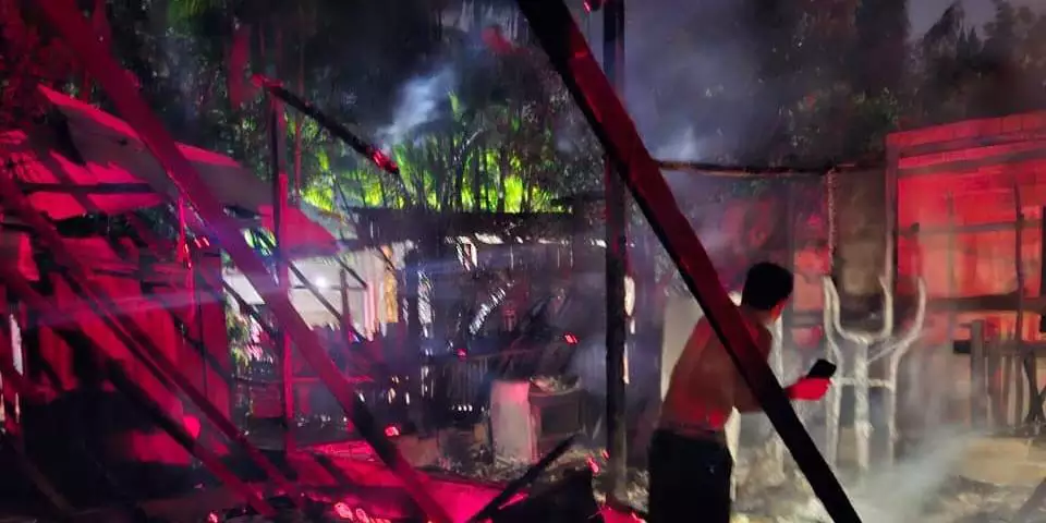Incêndio em Santa Bárbara do Pará deixa homem morto durante a madrugada