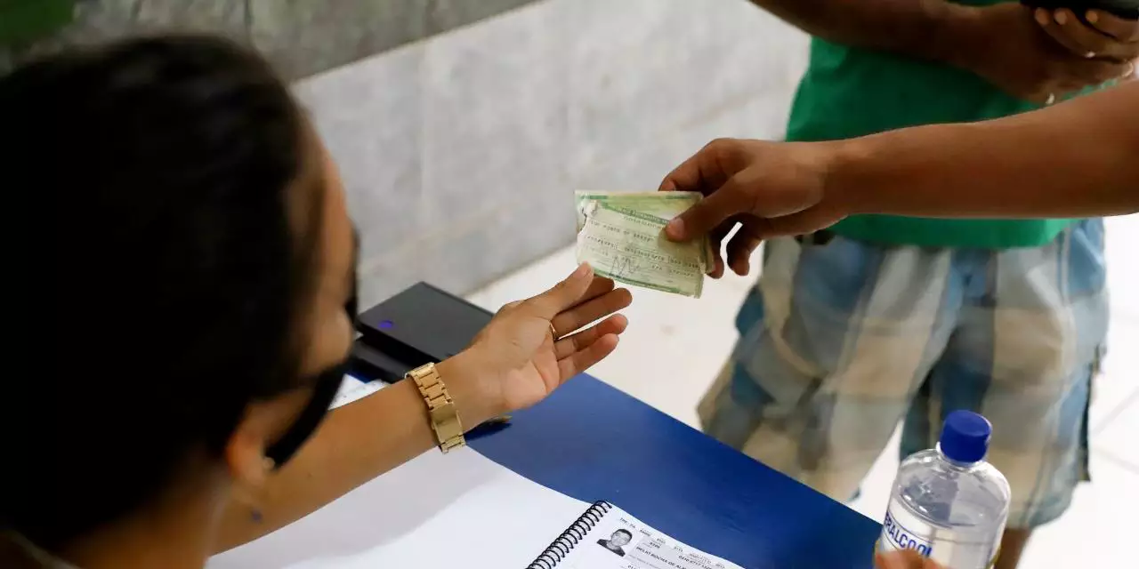 Eleitores não podem ser presos a partir desta terça (22)