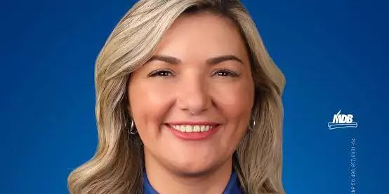 Luziane Solon é reeleita prefeita de Benevides