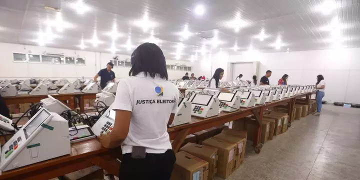 TRE-PA finaliza preparação das urnas eletrônicas para o 2º turno em Belém