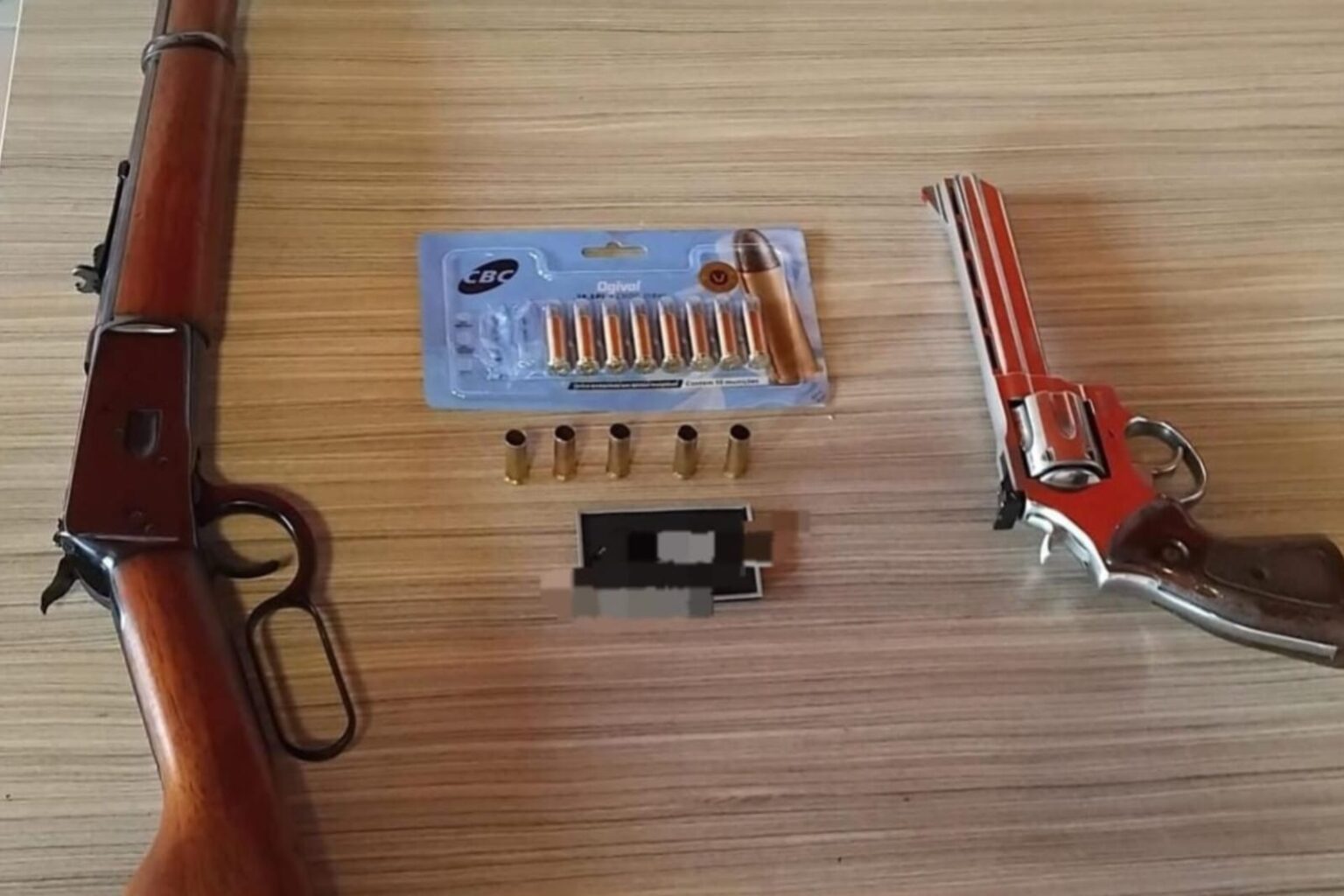Suspeito de agredir companheira é preso com duas armas em Novo Progresso