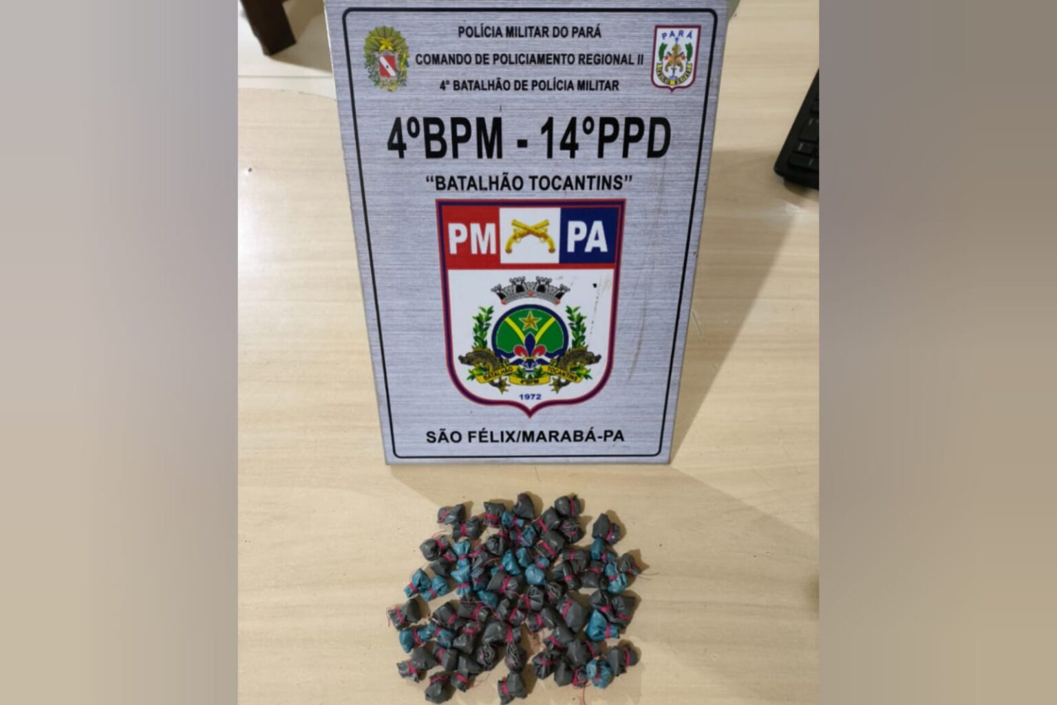 Traficante foge e deixa para trás 59 papelotes de crack em Marabá